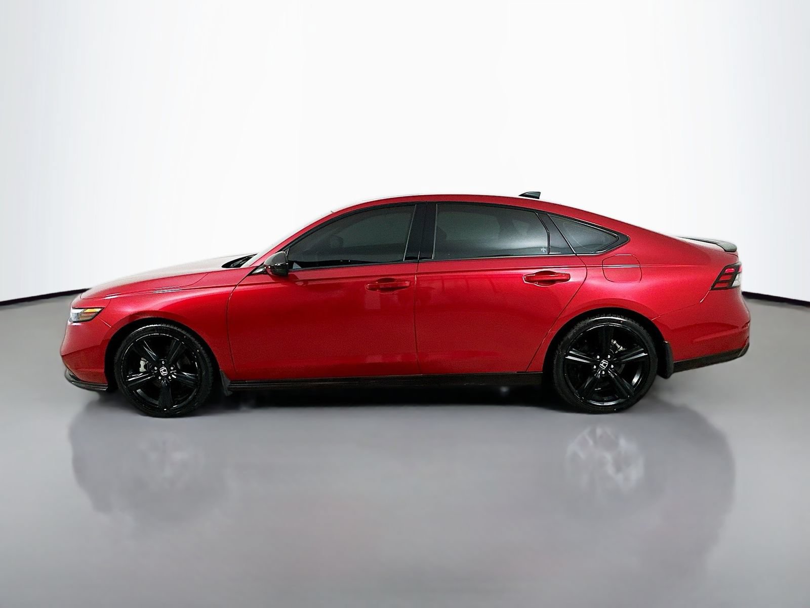 Used 2024 Honda Accord Sport image 8