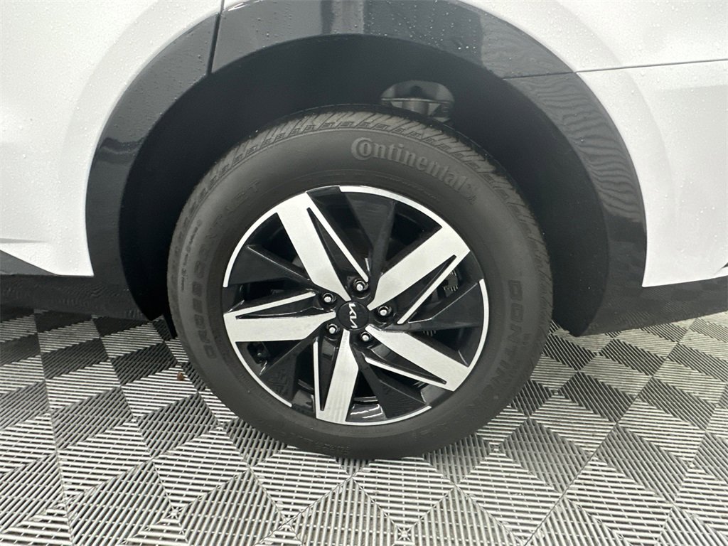 Used 2022 Kia Sorento EX w/ Panoramic Sunroof Package image 21