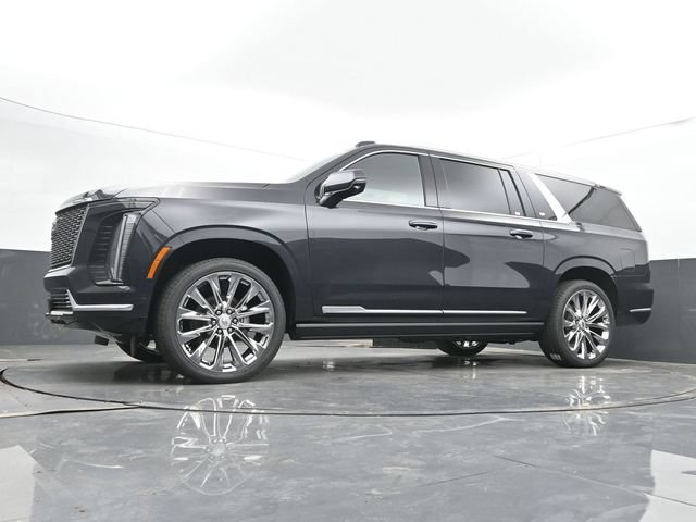 New 2026 Cadillac Escalade ESV Luxury w/ LPO, Radiant Package AWD/4WD image 45