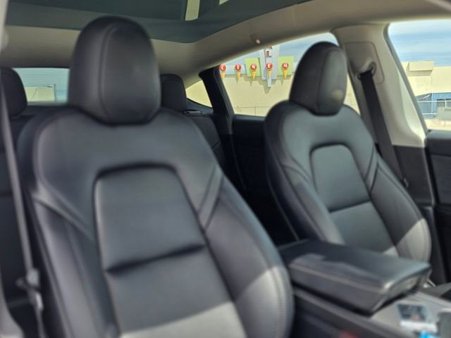 Used 2023 Tesla Model Y Long Range image 11