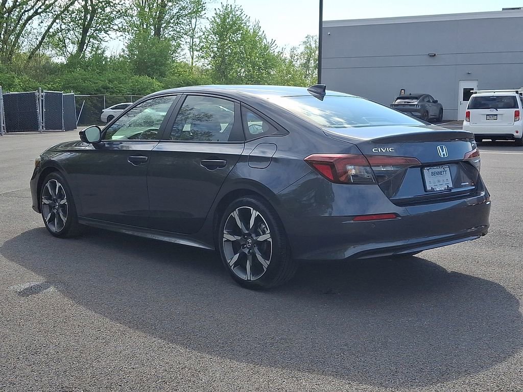 Used 2025 Honda Civic Sport image 4