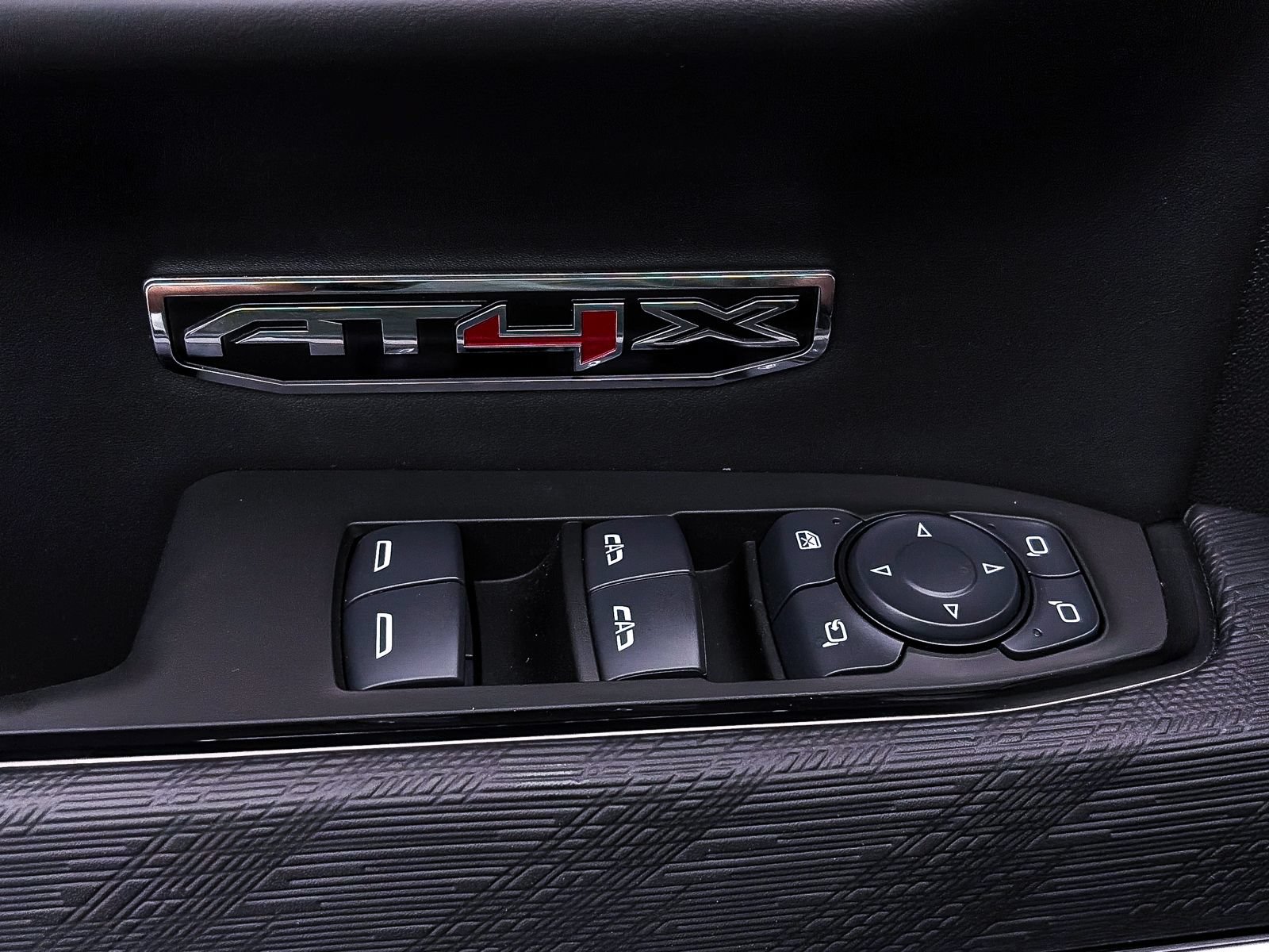 Used 2025 GMC Sierra 1500 AT4X AWD/4WD image 39