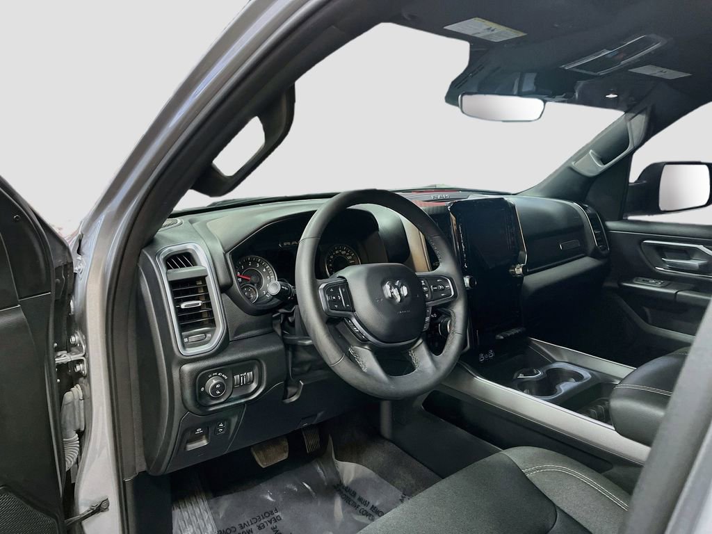 Used 2025 RAM 1500 Big Horn AWD/4WD image 9