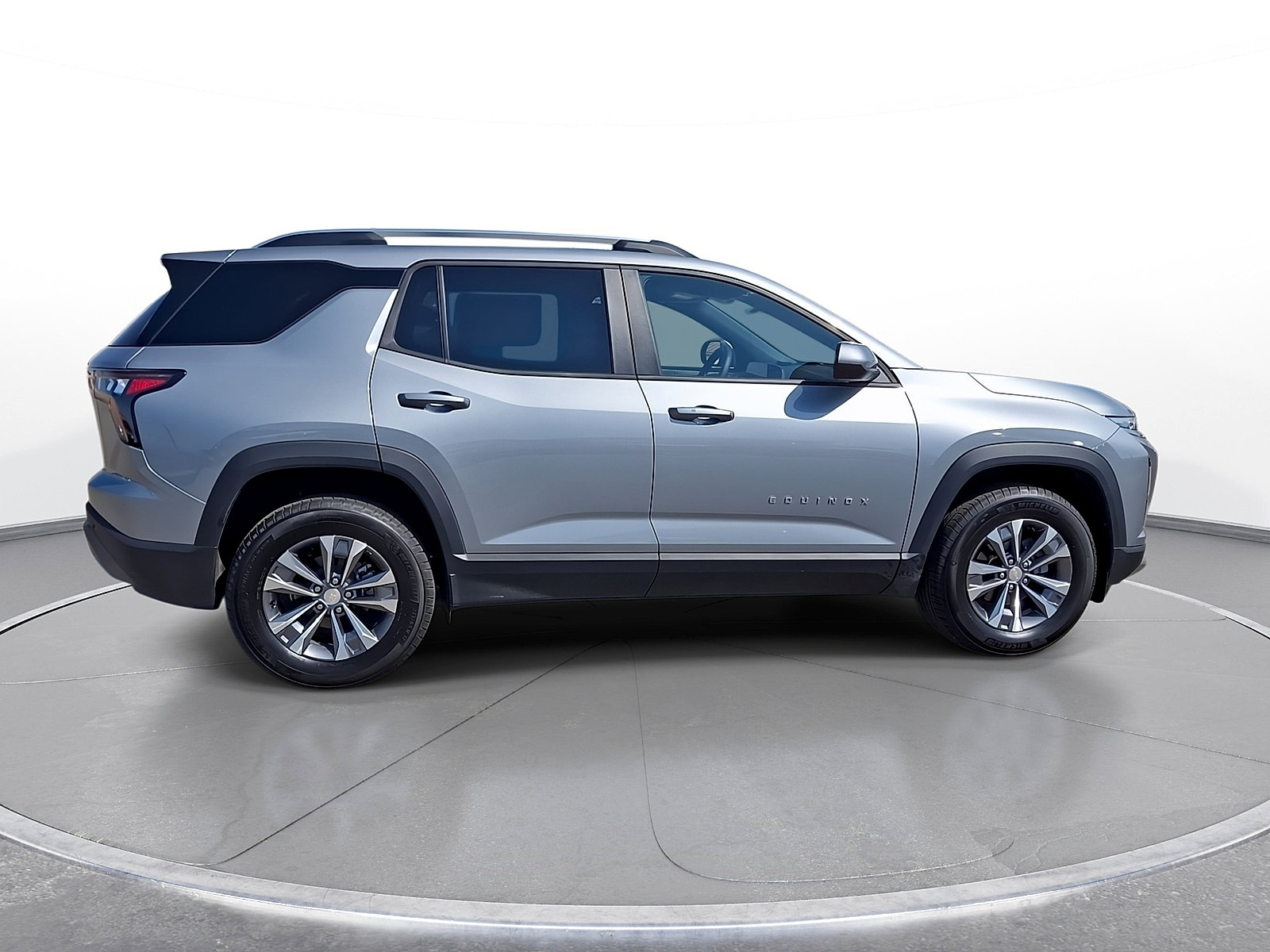 New 2026 Chevrolet Equinox LT w/ Convenience Package II AWD/4WD image 8