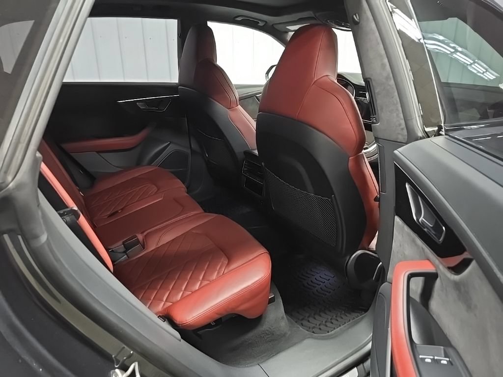 Used 2022 Audi SQ8 Prestige AWD/4WD image 18