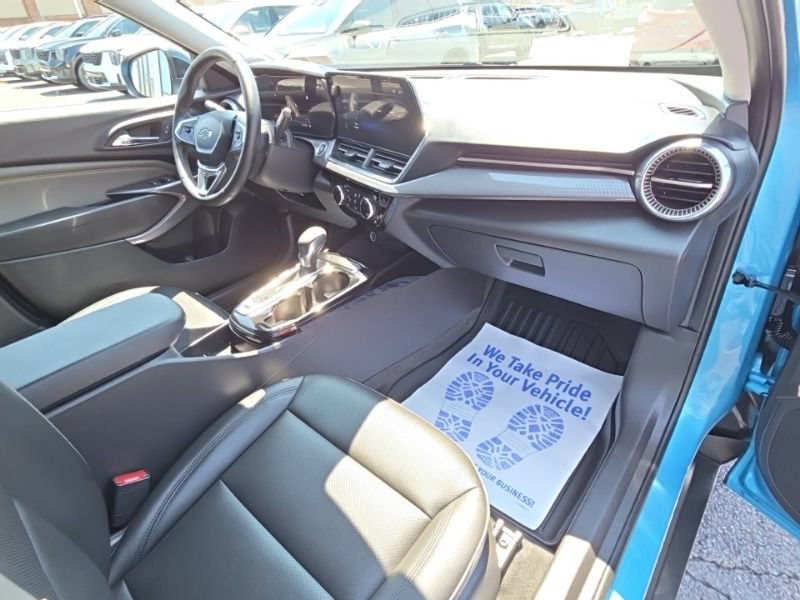 Used 2025 Chevrolet Trax ACTIV w/ Driver Confidence Package FWD image 13
