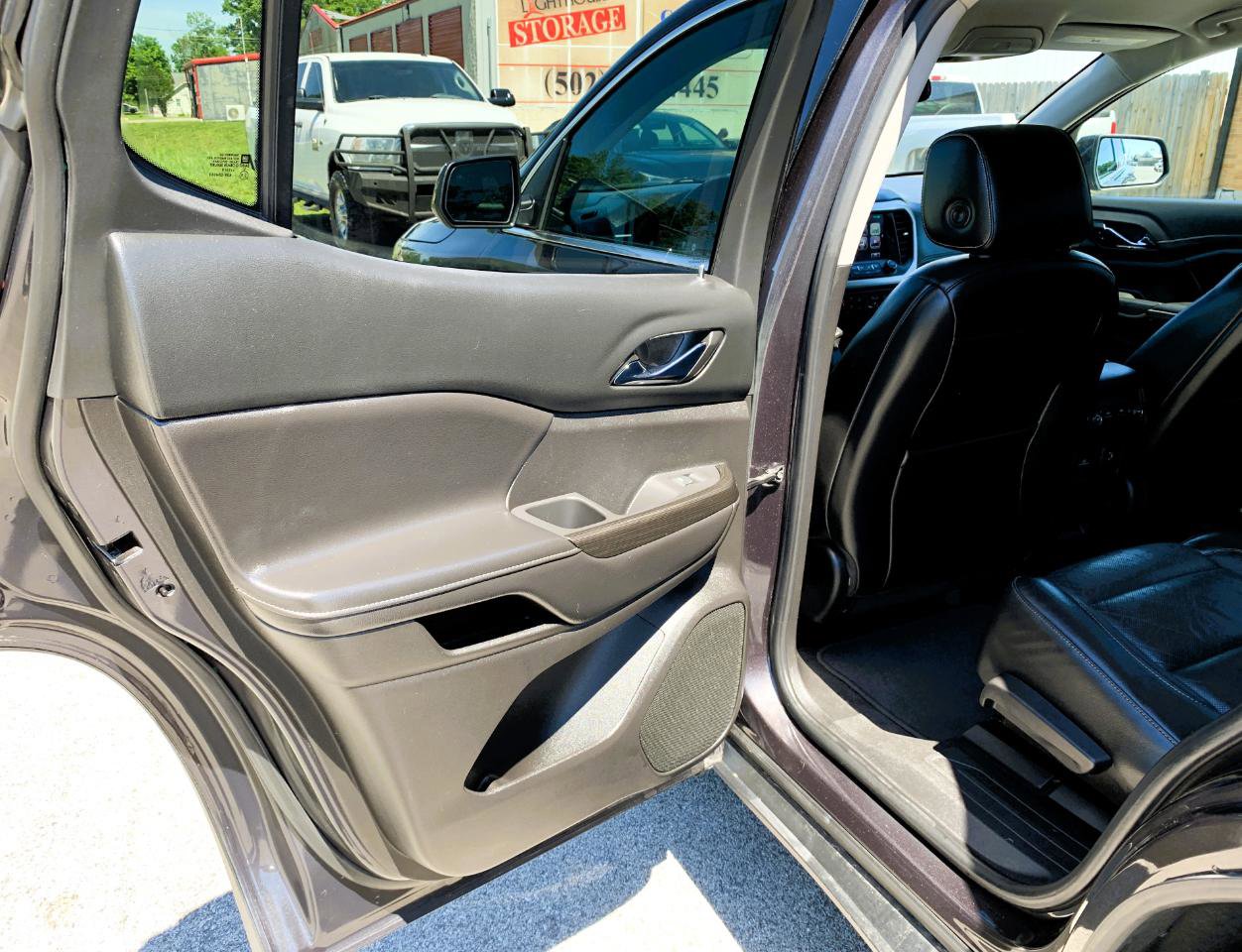 Used 2019 GMC Acadia SLT AWD/4WD image 30
