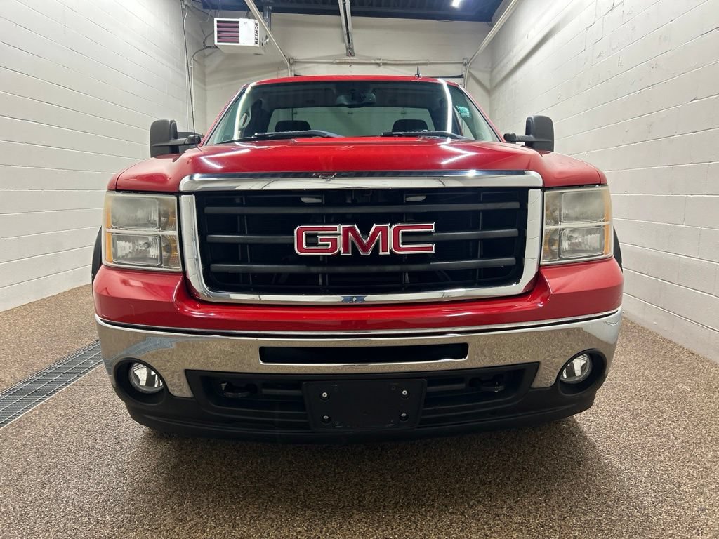 Used 2011 GMC Sierra 1500 SLE w/ SLE Preferred Package AWD/4WD image 2