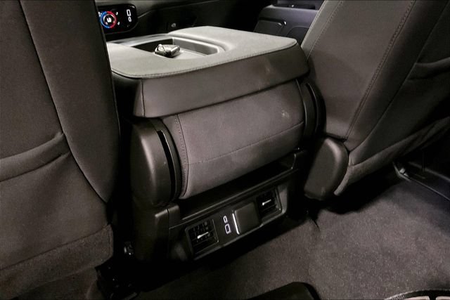 Used 2023 Chevrolet Silverado 1500 LT AWD/4WD image 35