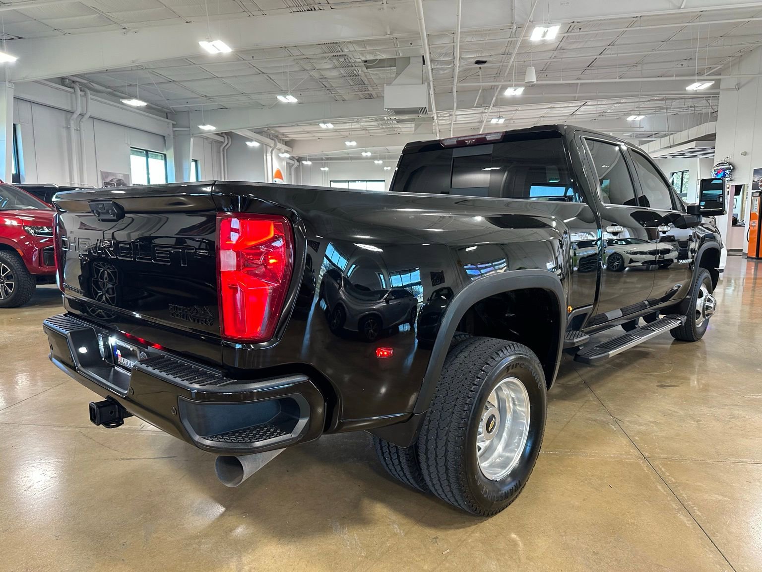 Used 2021 Chevrolet Silverado 3500 High Country image 8
