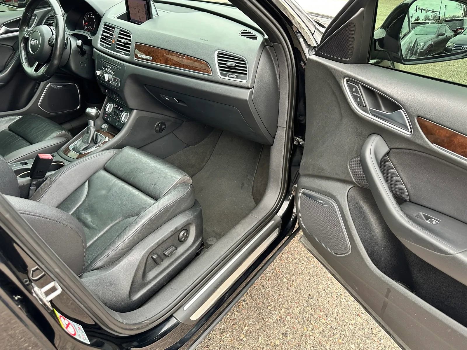 Used 2015 Audi Q3 2.0T Prestige w/ Prestige Package AWD/4WD image 19