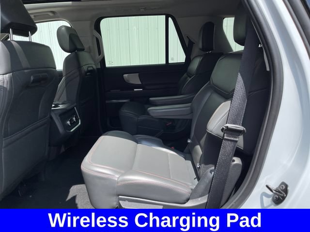 Used 2025 Ford Expedition Active AWD/4WD image 22