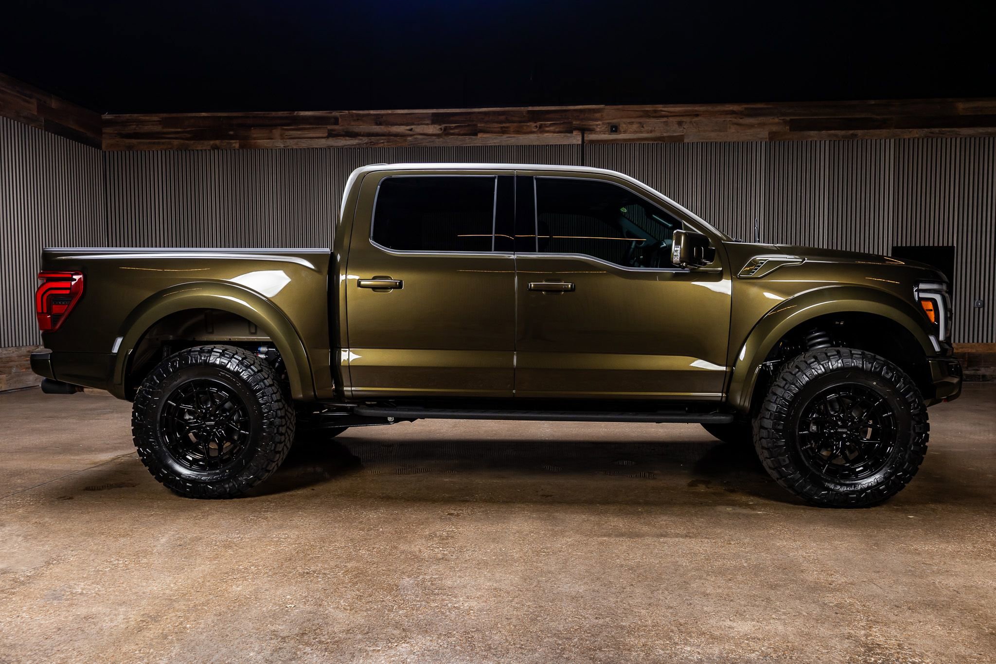 Used 2025 Ford F150 Raptor w/ Equipment Group 803A Raptor R image 11