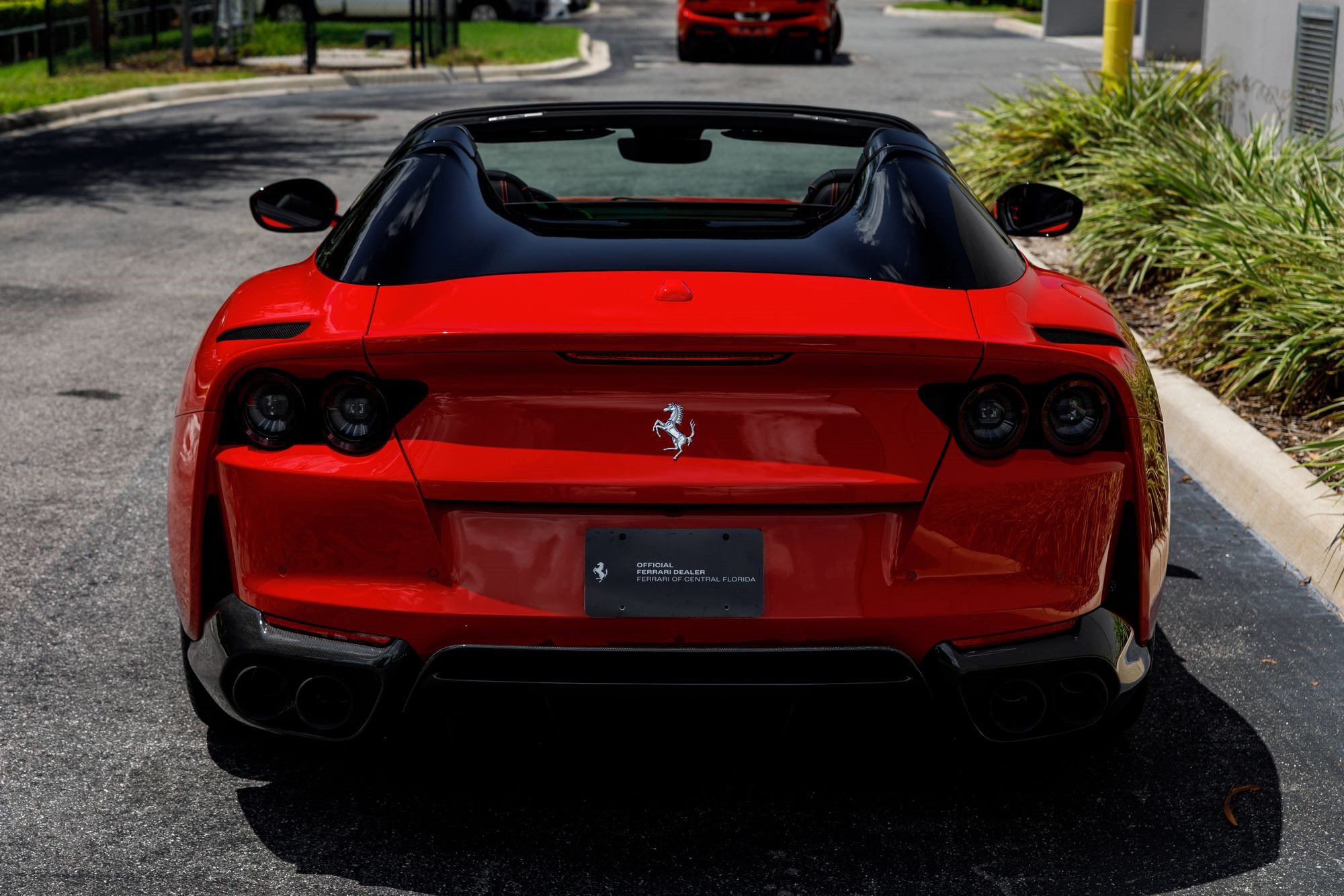 Used 2021 Ferrari 812 GTS RWD image 4