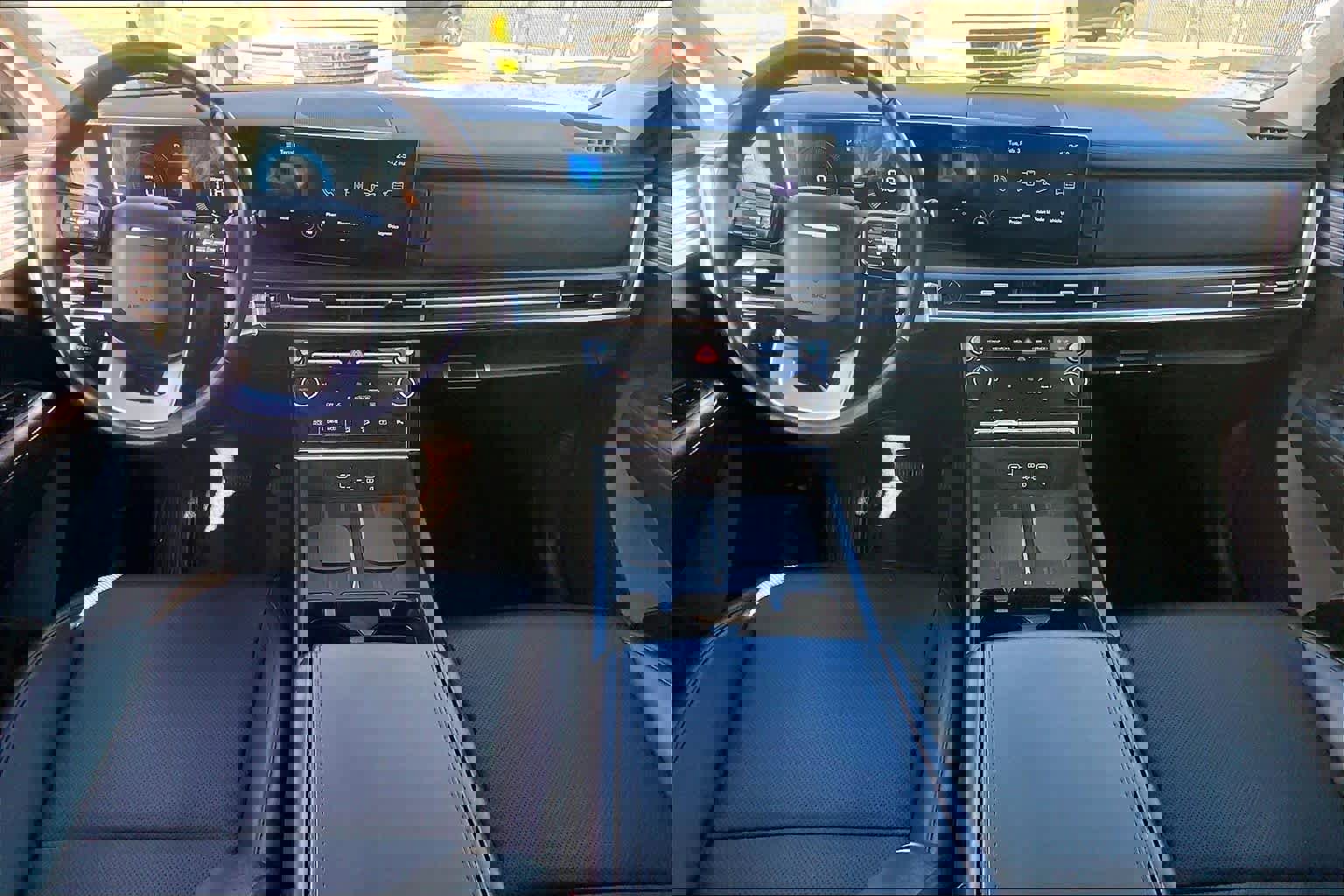 Used 2024 Hyundai Santa Fe SEL image 16