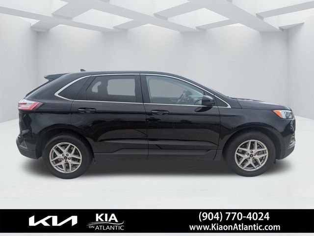 Used 2024 Ford Edge SEL AWD/4WD image 2