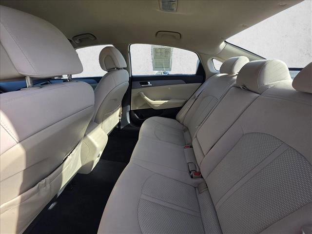 Used 2016 Hyundai Sonata SE image 16