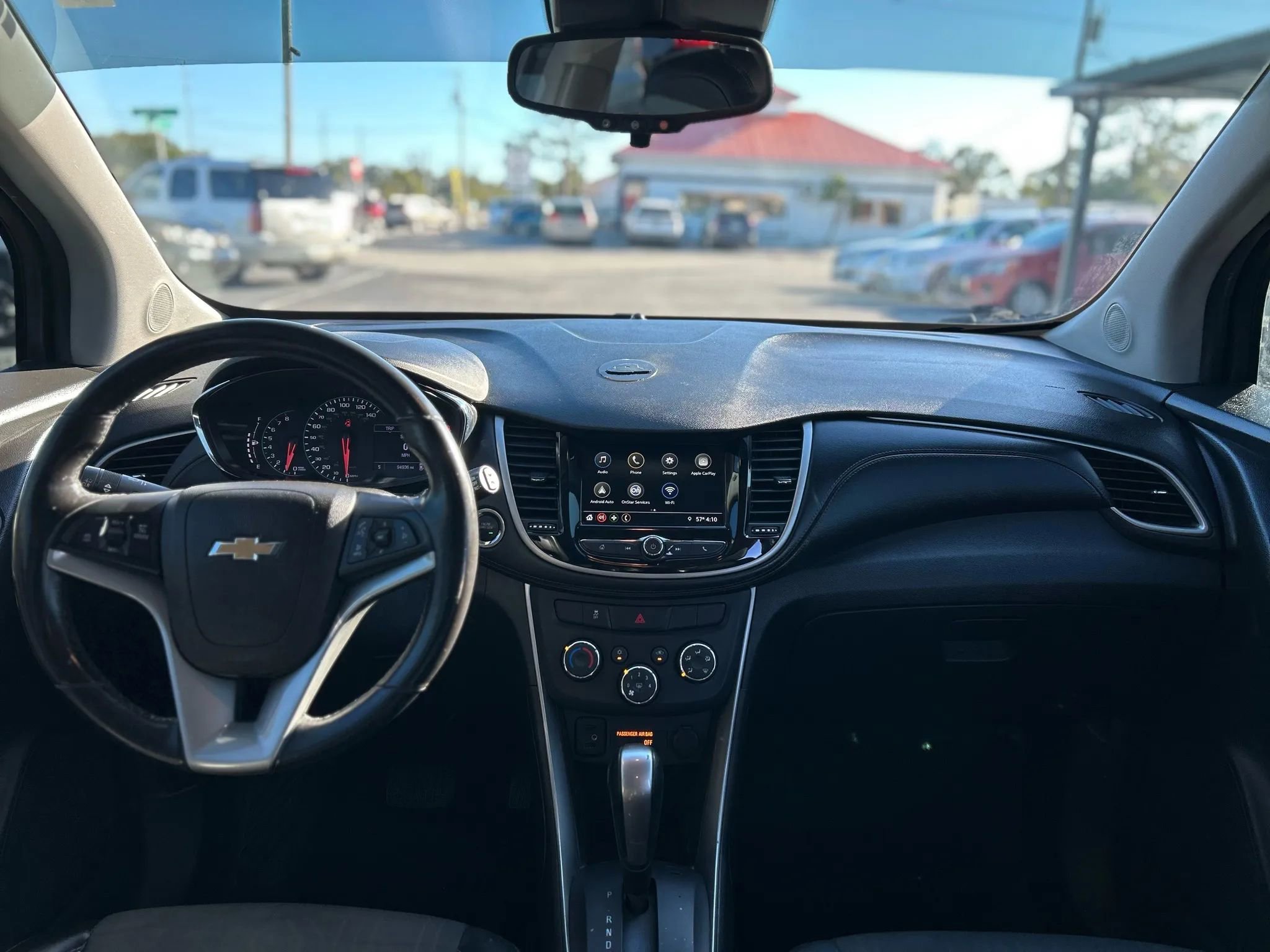 Used 2019 Chevrolet Trax LT w/ LT Convenience Package image 13