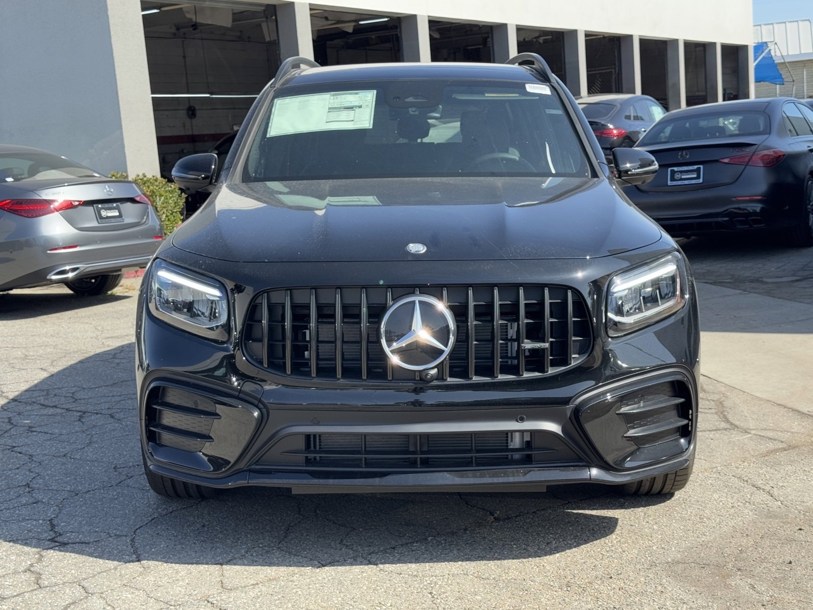 New 2025 Mercedes-Benz GLB 35 AMG 4MATIC image 5