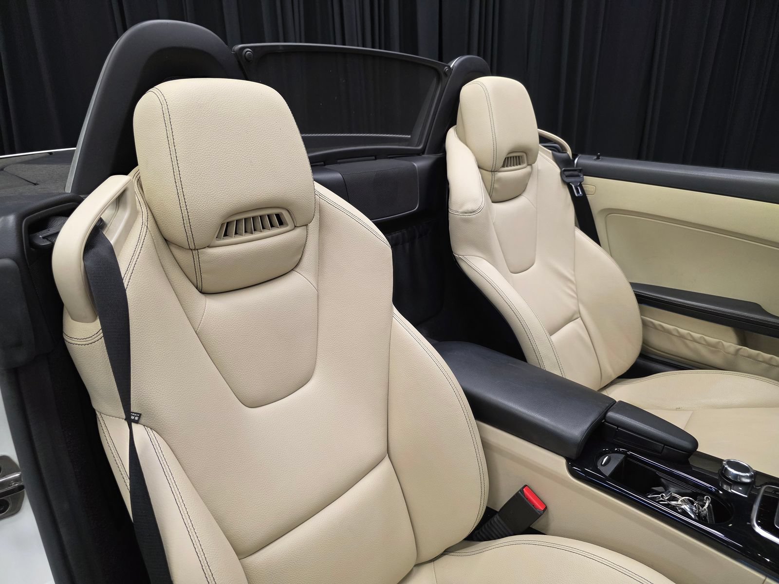 Used 2019 Mercedes-Benz SLC 300 image 34