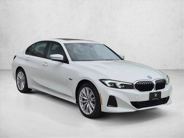Used 2023 BMW 330e xDrive w/ Premium Package AWD/4WD image 3