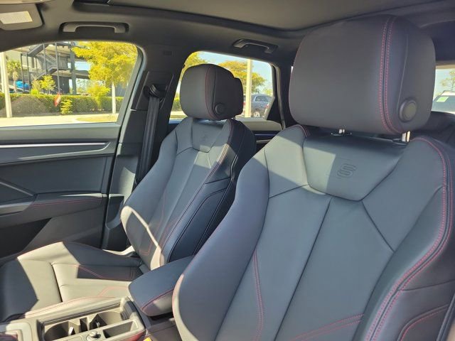 Certified 2025 Audi Q3 2.0T Premium Plus w/ Premium Plus Package image 16