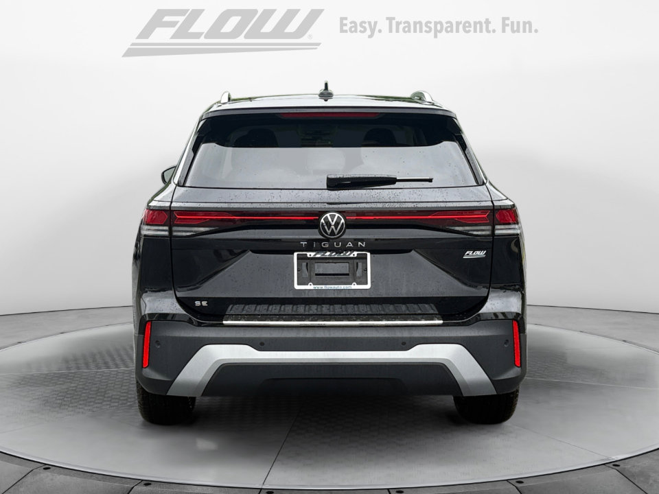 New 2026 Volkswagen Tiguan SE FWD image 6