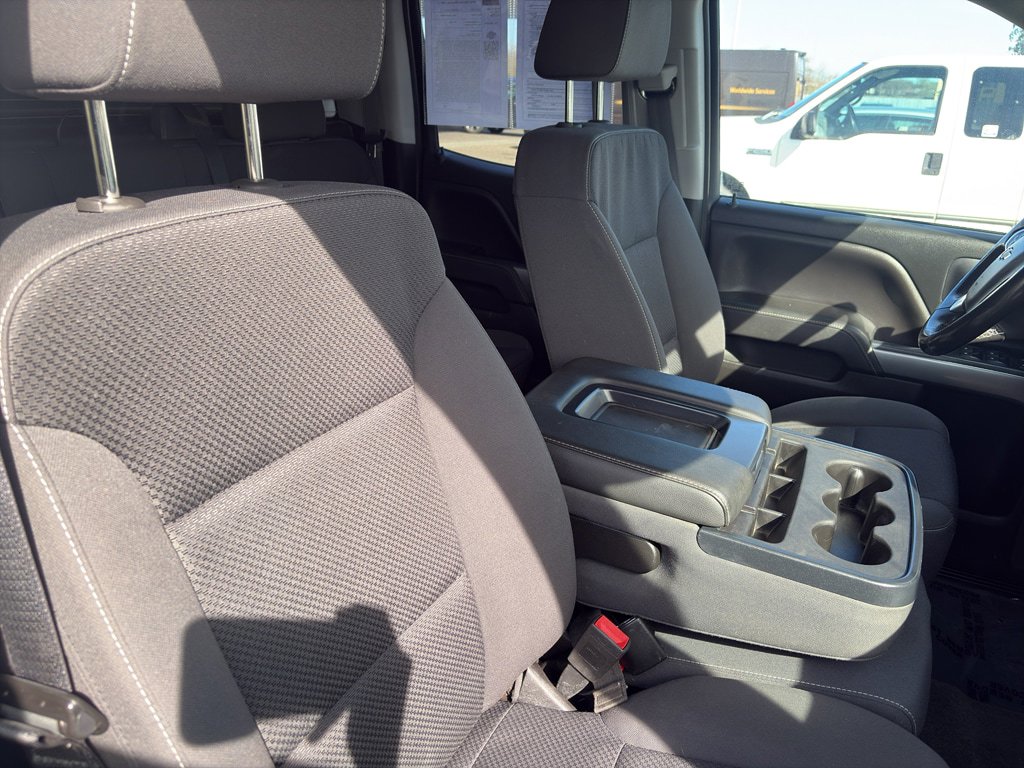 Used 2018 Chevrolet Silverado 1500 LT w/ All Star Edition AWD/4WD image 24