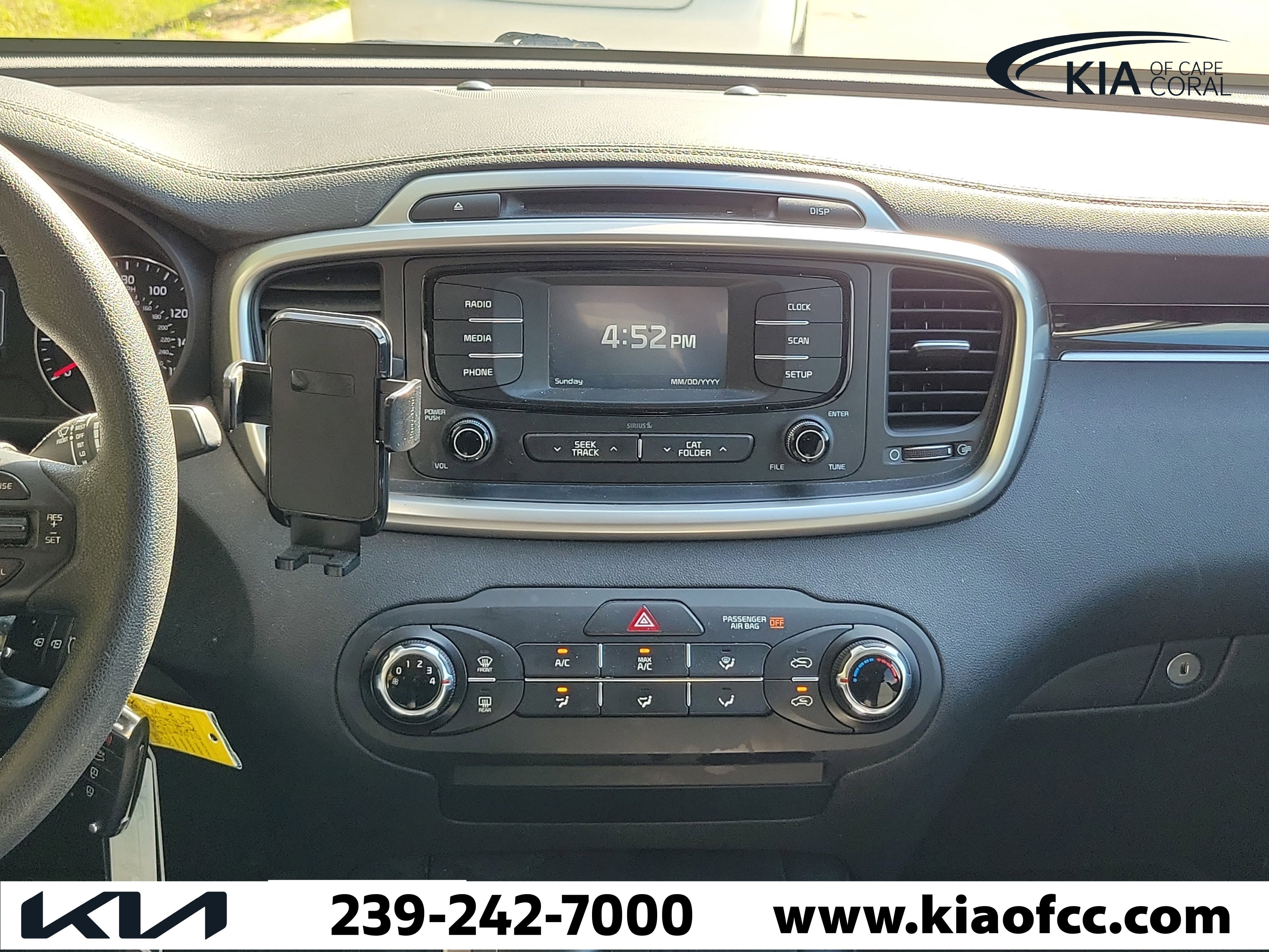 Used 2018 Kia Sorento L FWD image 19