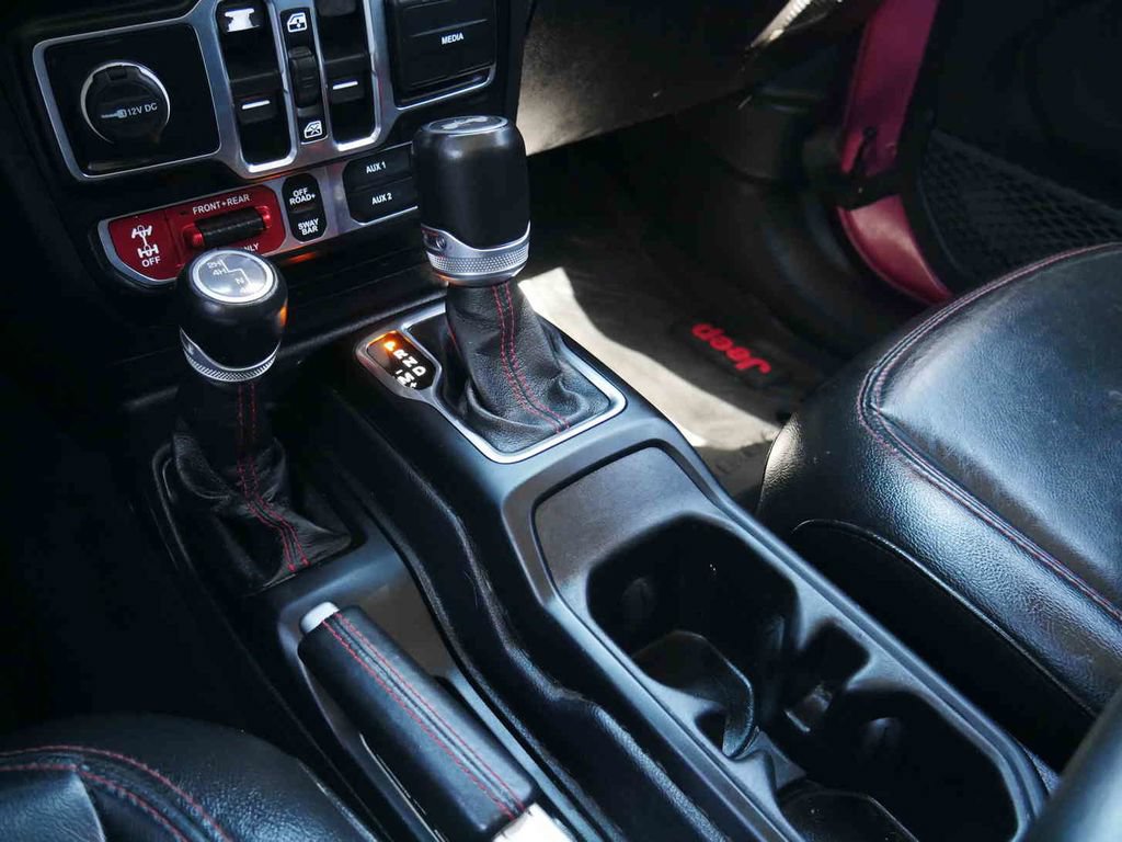 Used 2021 Jeep Wrangler Unlimited Rubicon AWD/4WD image 33