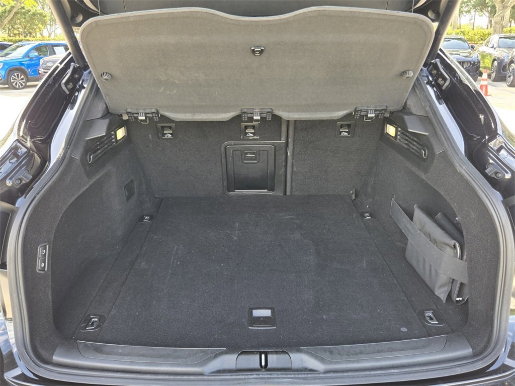 Used 2022 Maserati Levante GT image 14