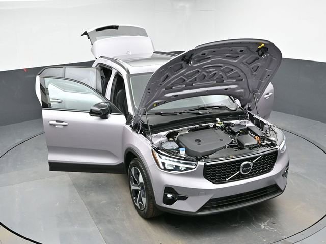 New 2026 Volvo XC40 B5 Plus w/ Protection Package Premier image 41