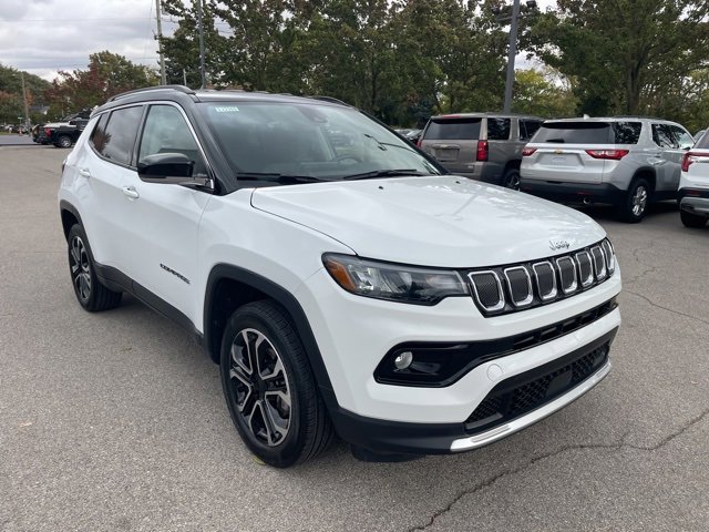 Used 2022 Jeep Compass Limited image 10