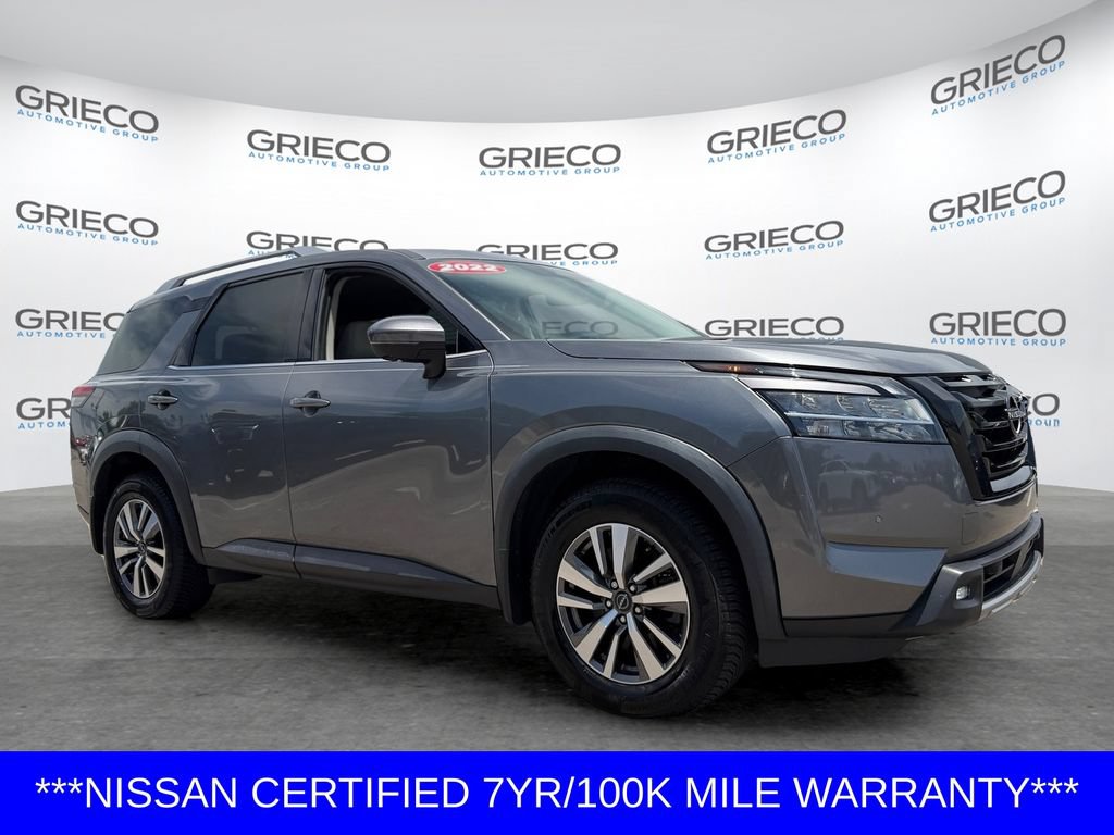 Certified 2022 Nissan Pathfinder SL w/ SL Black Package