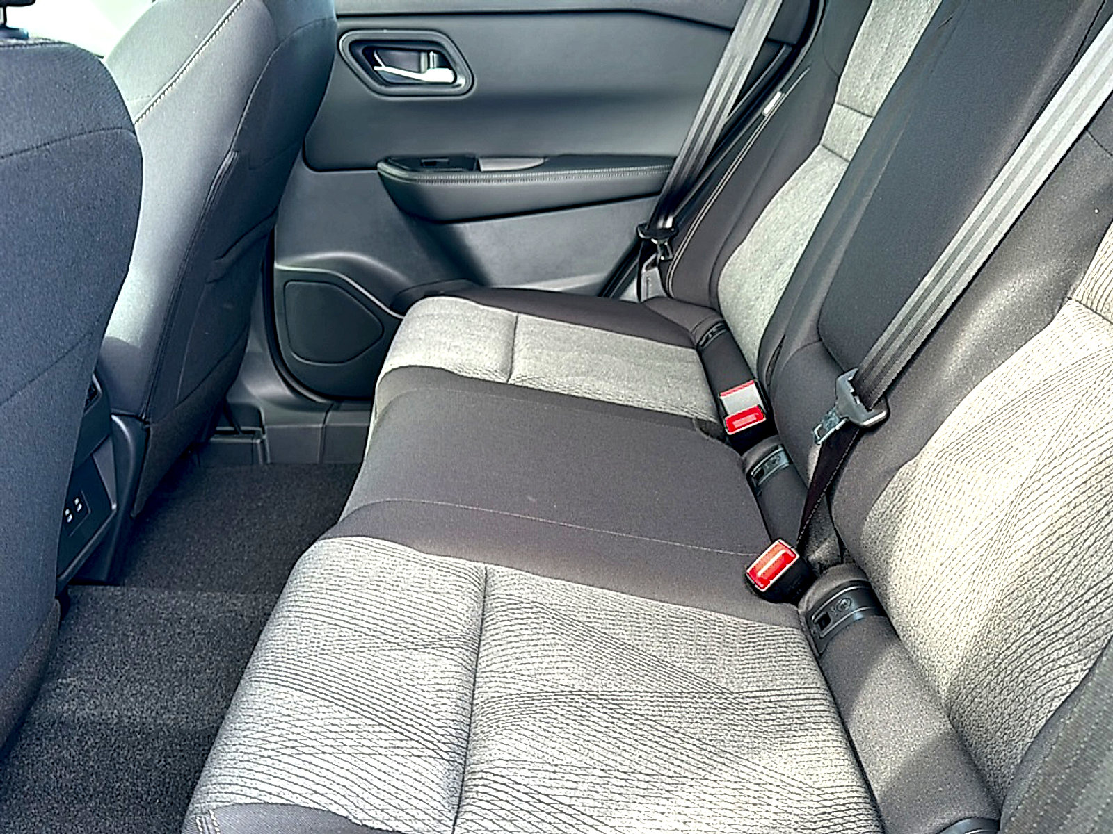 New 2026 Nissan Rogue SV w/ Cold Weather Package FWD image 15