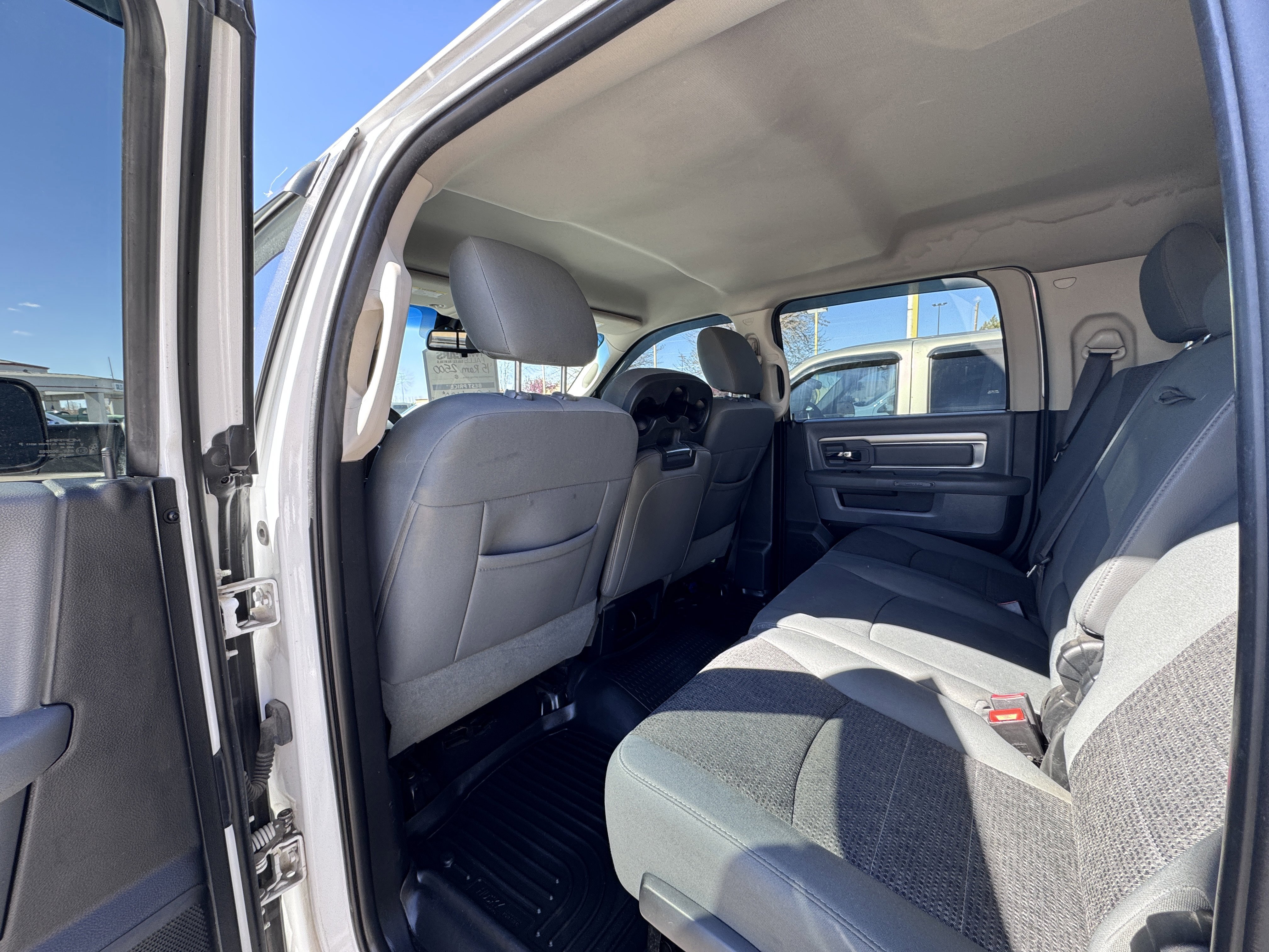 Used 2015 RAM 2500 SLT w/ Protection Group image 41
