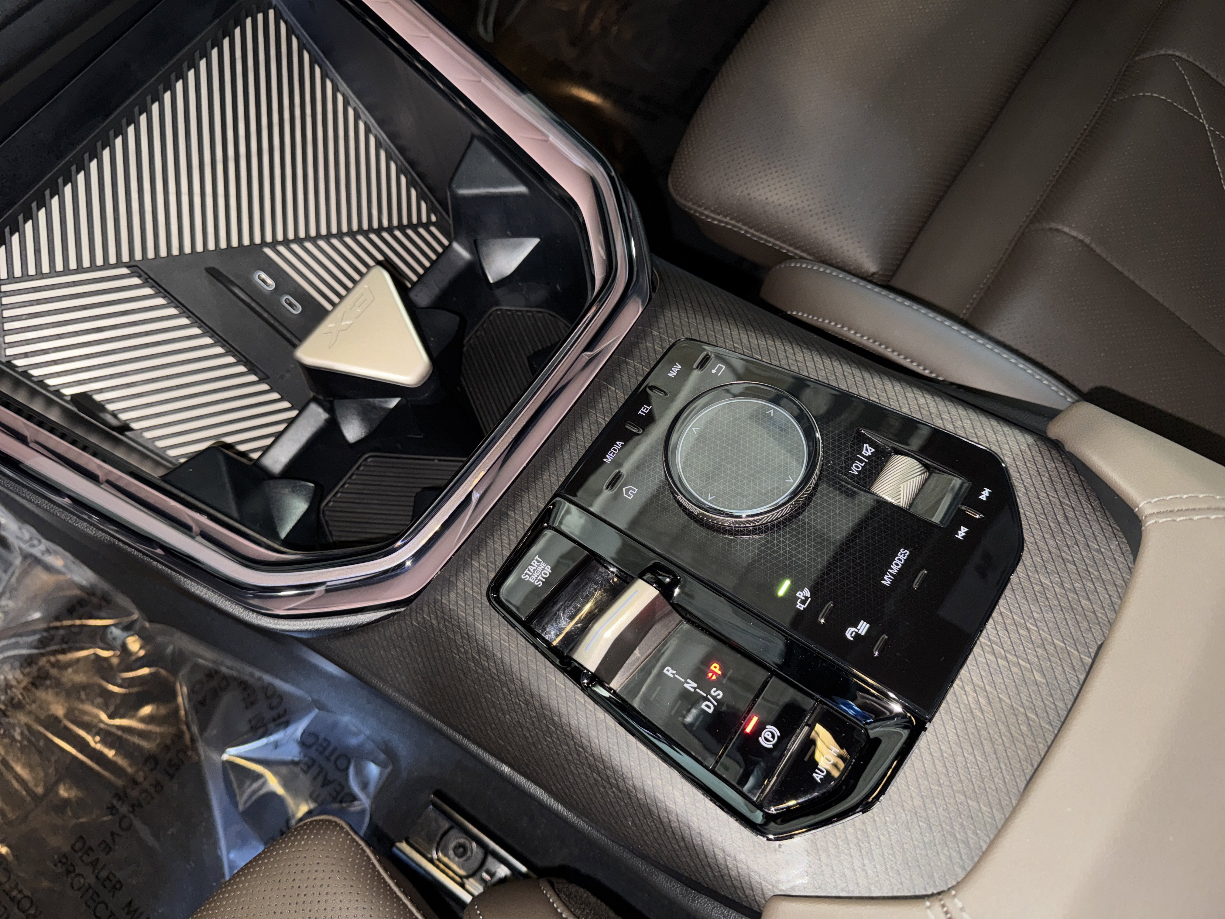 Certified 2025 BMW X3 xDrive30i w/ Premium Package image 27