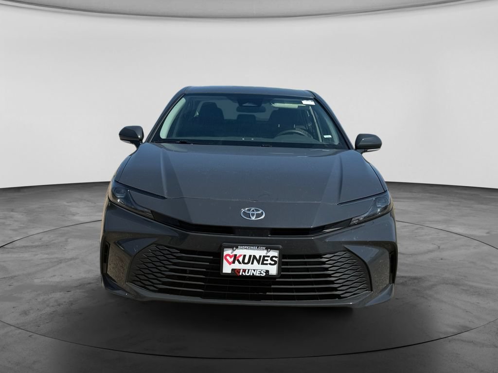 Used 2025 Toyota Camry LE FWD image 3