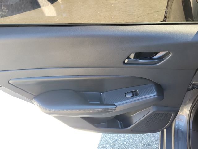 Used 2024 Nissan Altima 2.5 SV image 11