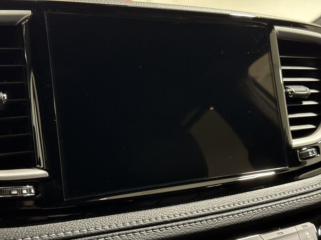 New 2026 Chrysler Pacifica Select w/ S Appearance Package image 16