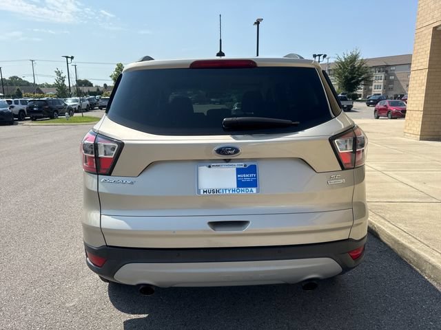 Used 2017 Ford Escape SE w/ Equipment Group 201A FWD image 3