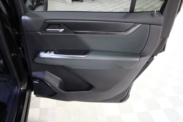 Certified 2024 GMC Acadia AT4 w/ Luxury Package image 23