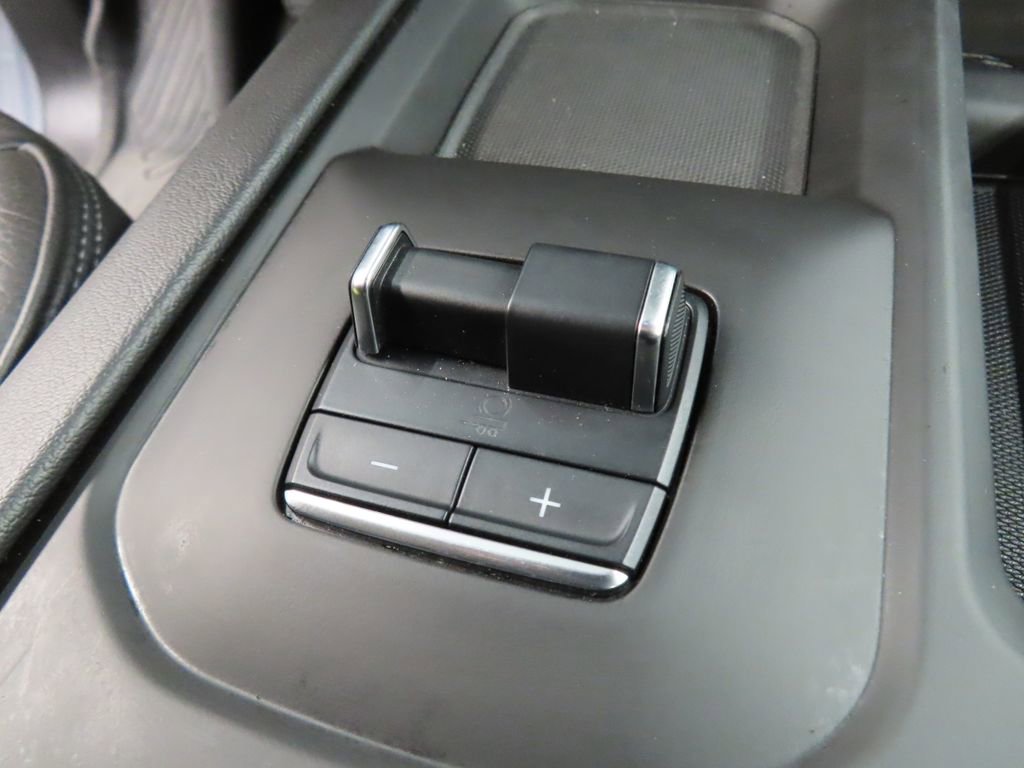 Used 2024 GMC Sierra 3500 Denali w/ Denali Reserve Package image 74