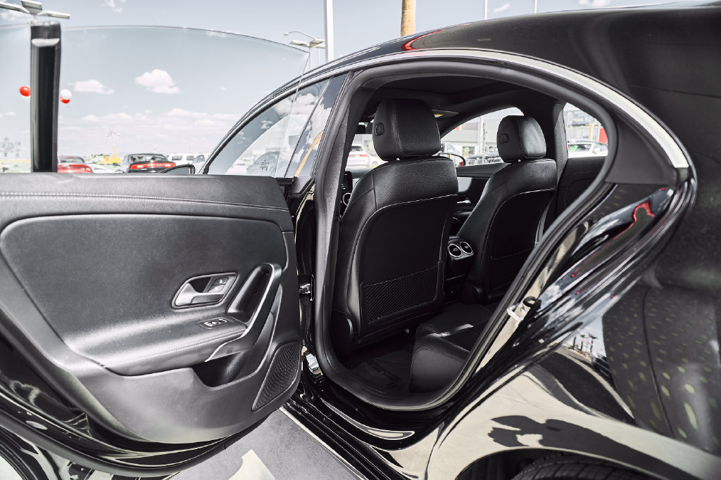 Used 2025 Mercedes-Benz CLA 250 4MATIC image 15