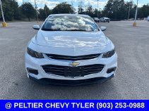 Used 2018 Chevrolet Malibu LT FWD image 2