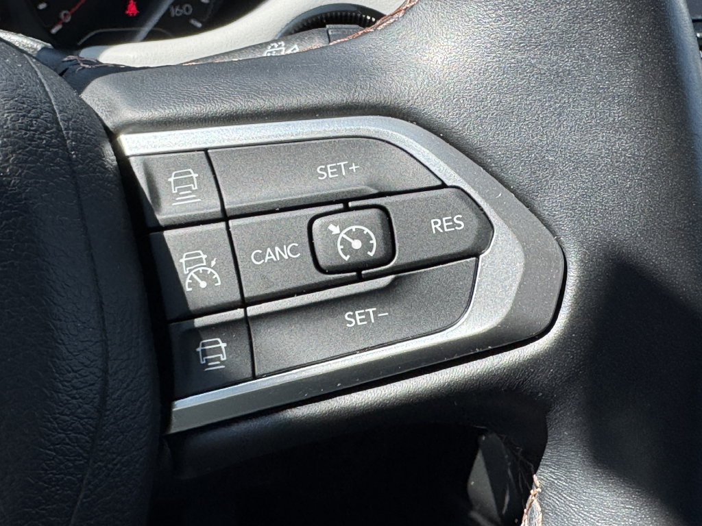 Used 2022 Jeep Compass Limited AWD/4WD image 26