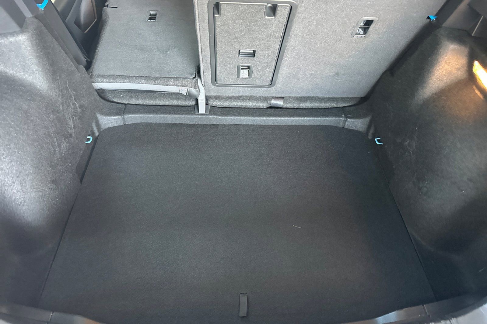 Used 2023 Volkswagen Taos SE FWD image 16