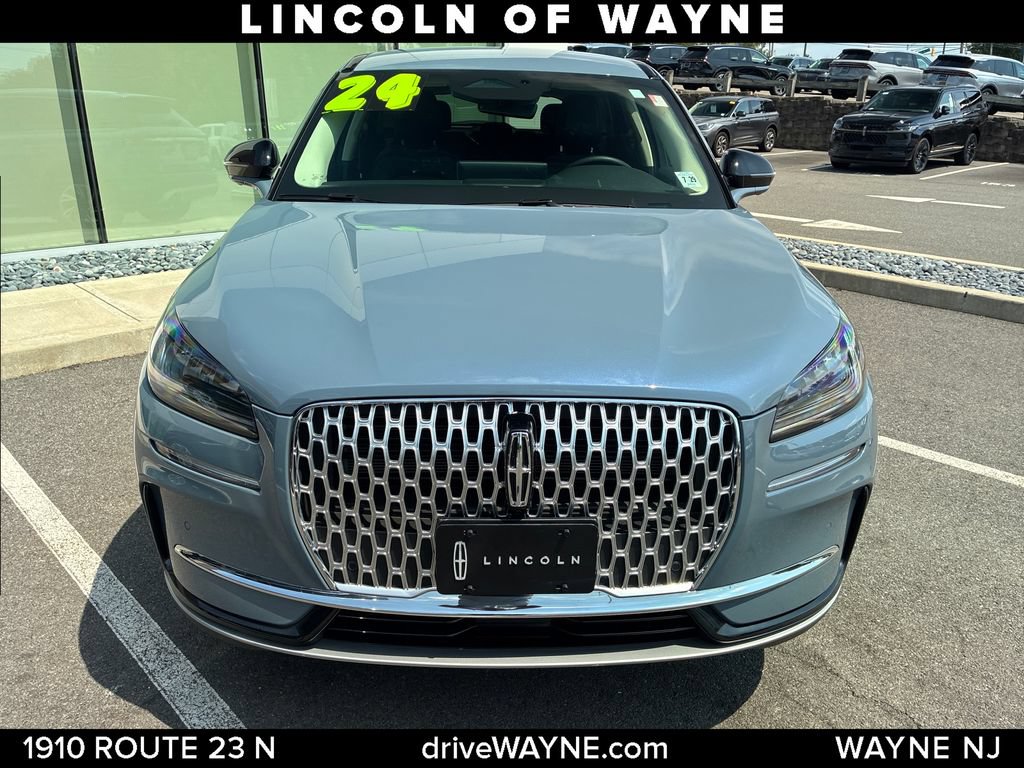 Certified 2024 Lincoln Corsair AWD w/ Equipment Group 101A image 11