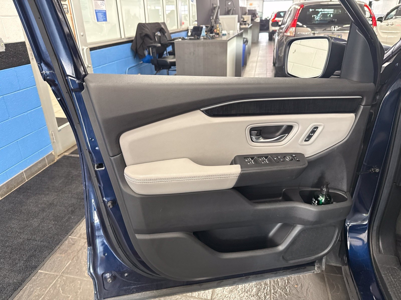 Certified 2025 Honda Pilot Elite image 15