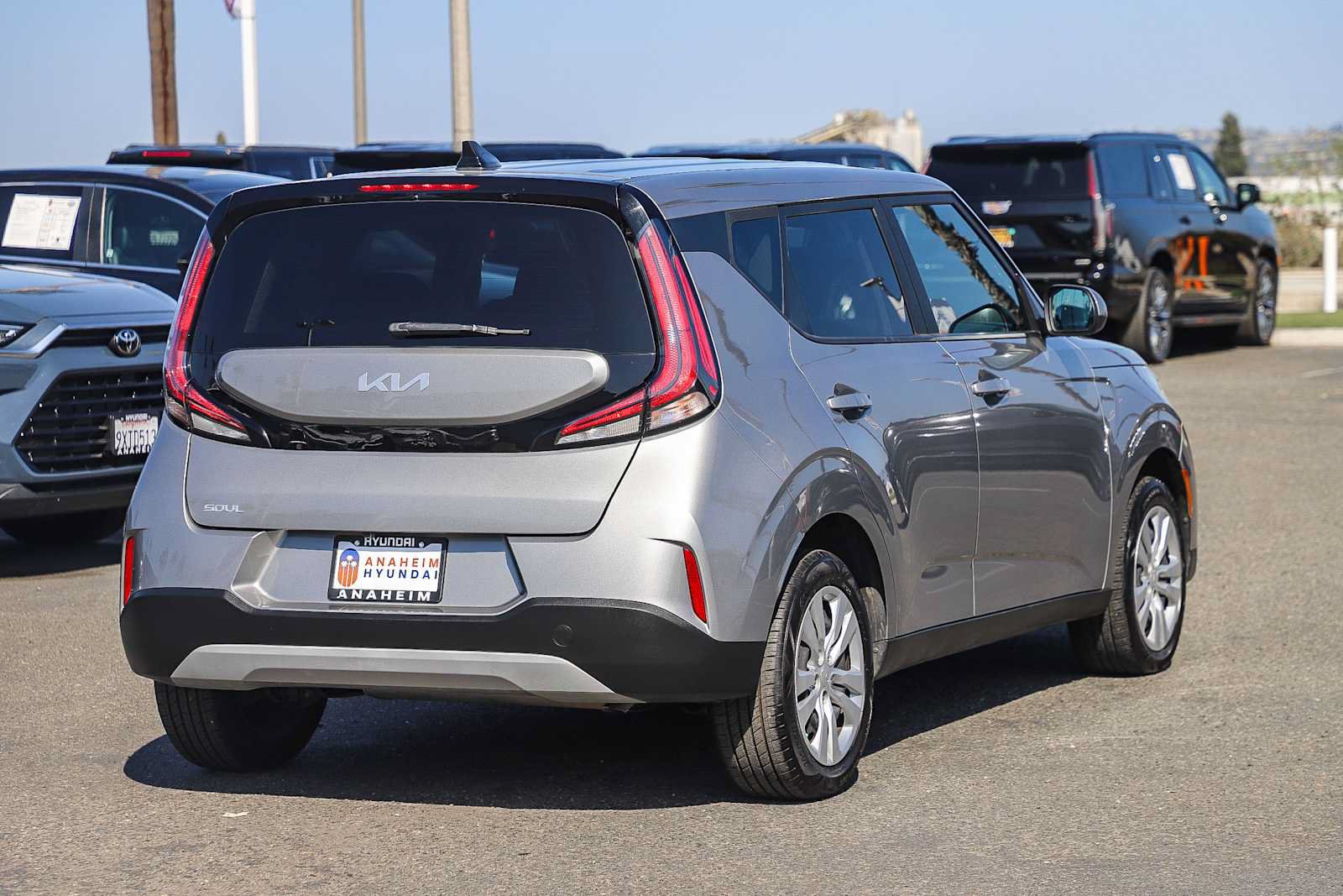 Used 2023 Kia Soul LX FWD image 7
